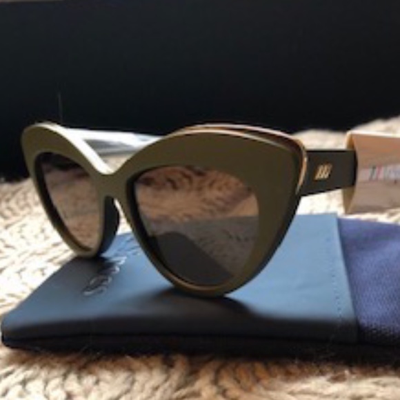 Le Specs Other - Le Specs Beautiful Stranger Sunglasses *NEW*